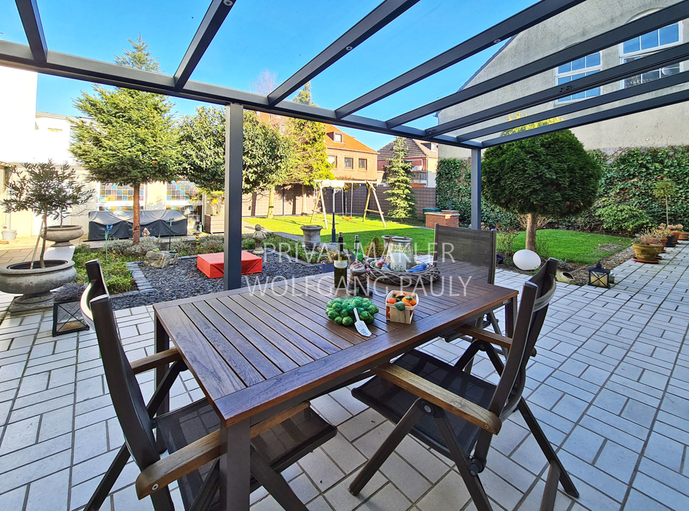 überdachte Terrasse