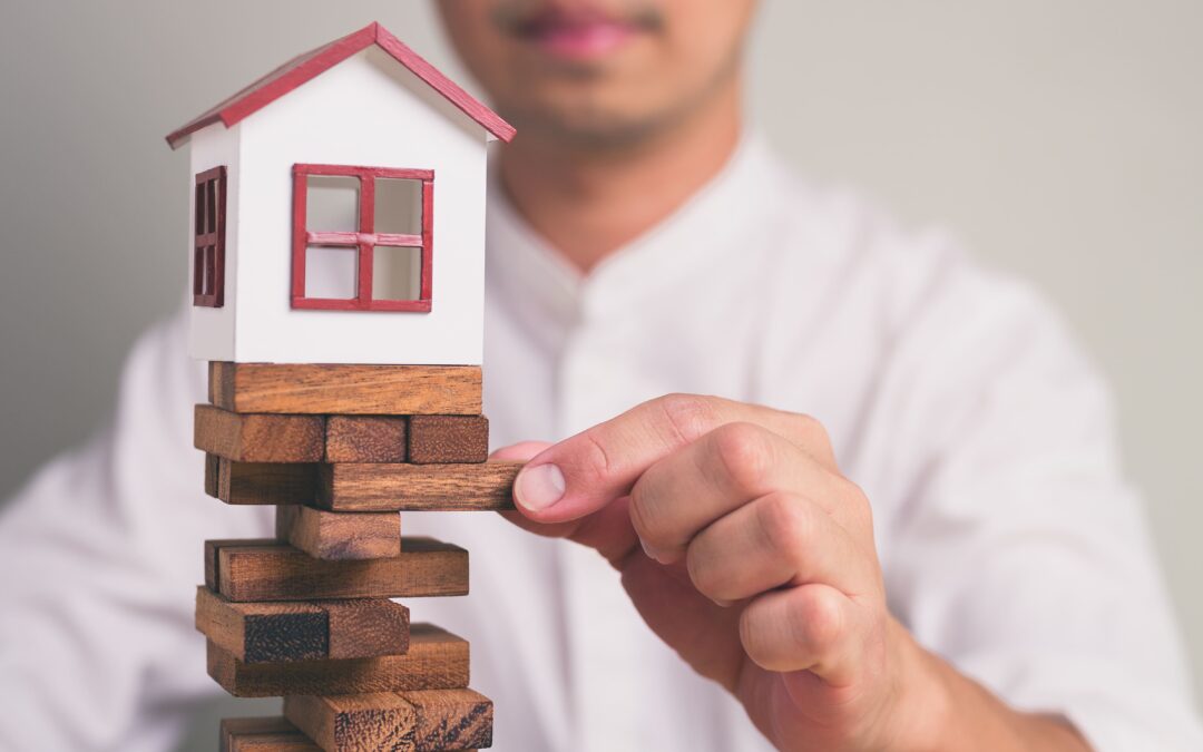 Haus privat verkaufen: Die 5 größten Risiken beim Immobilienverkauf ohne Makler