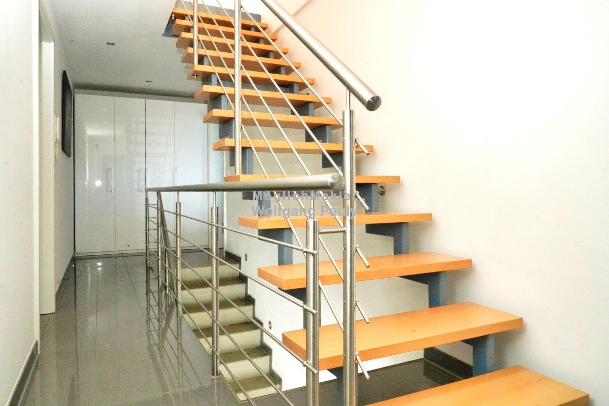 Treppe zum DG