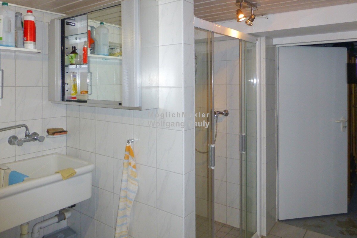 Dusche im KG