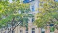 Straßenfront