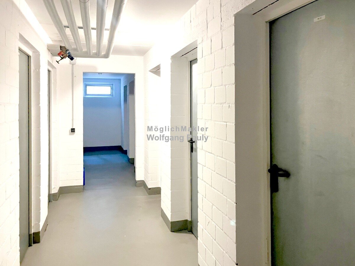 Keller