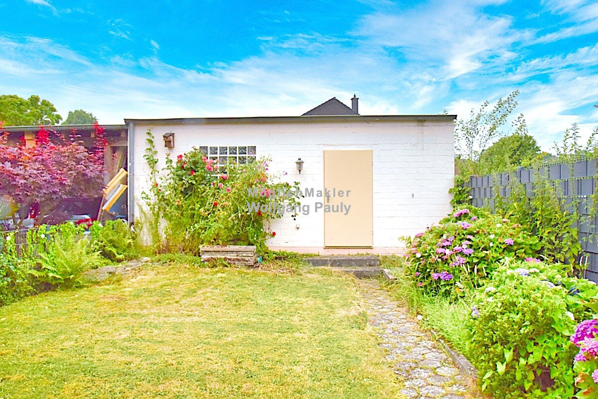 Garage gartenseitig