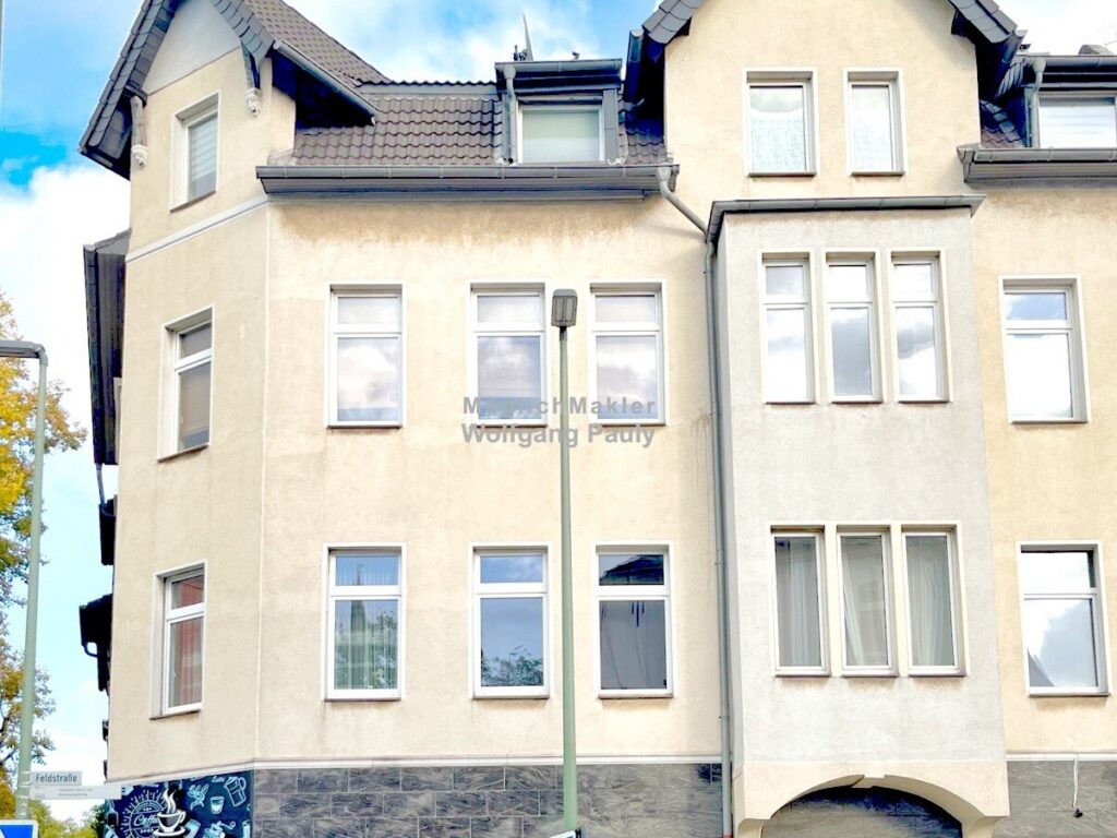 Teilans. Giebel